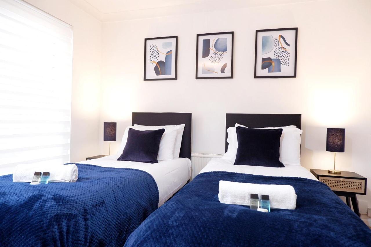 Comfortable And Cozy 4-Bedroom House Near The Hospital Cambridge  Ngoại thất bức ảnh