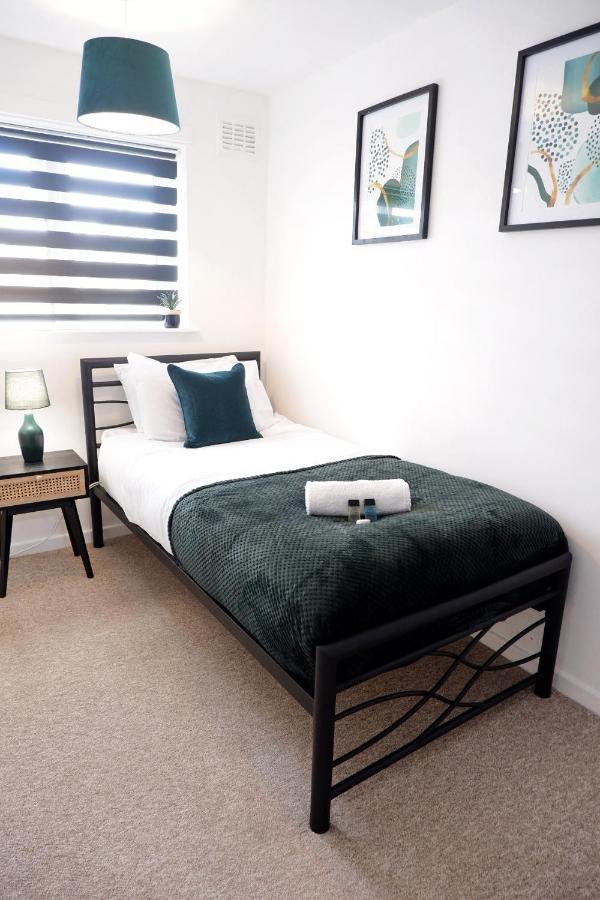Comfortable And Cozy 4-Bedroom House Near The Hospital Cambridge  Ngoại thất bức ảnh