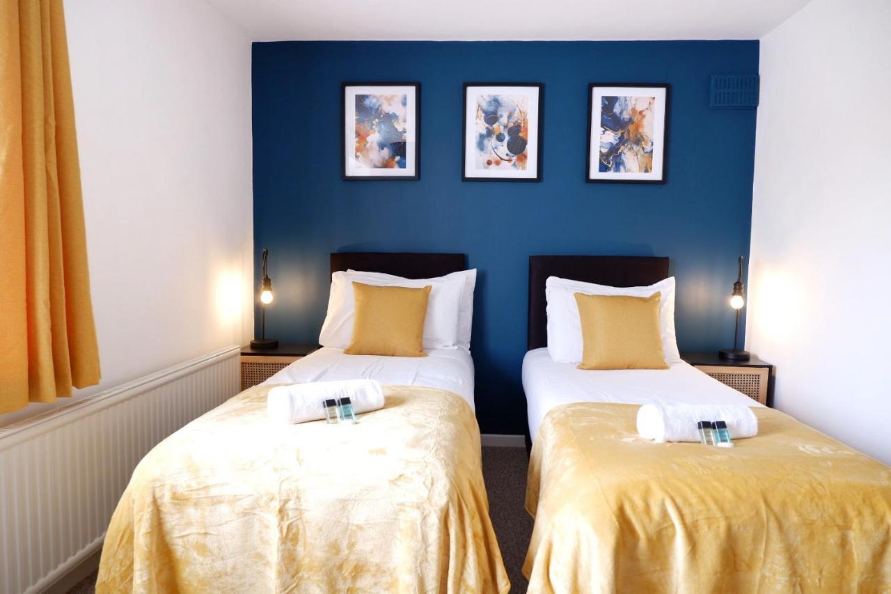Comfortable And Cozy 4-Bedroom House Near The Hospital Cambridge  Ngoại thất bức ảnh