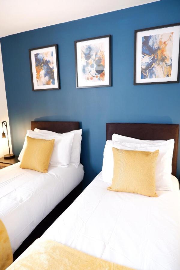 Comfortable And Cozy 4-Bedroom House Near The Hospital Cambridge  Ngoại thất bức ảnh